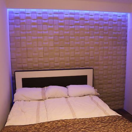Intelliparts Apartment Вроцлав Екстериор снимка