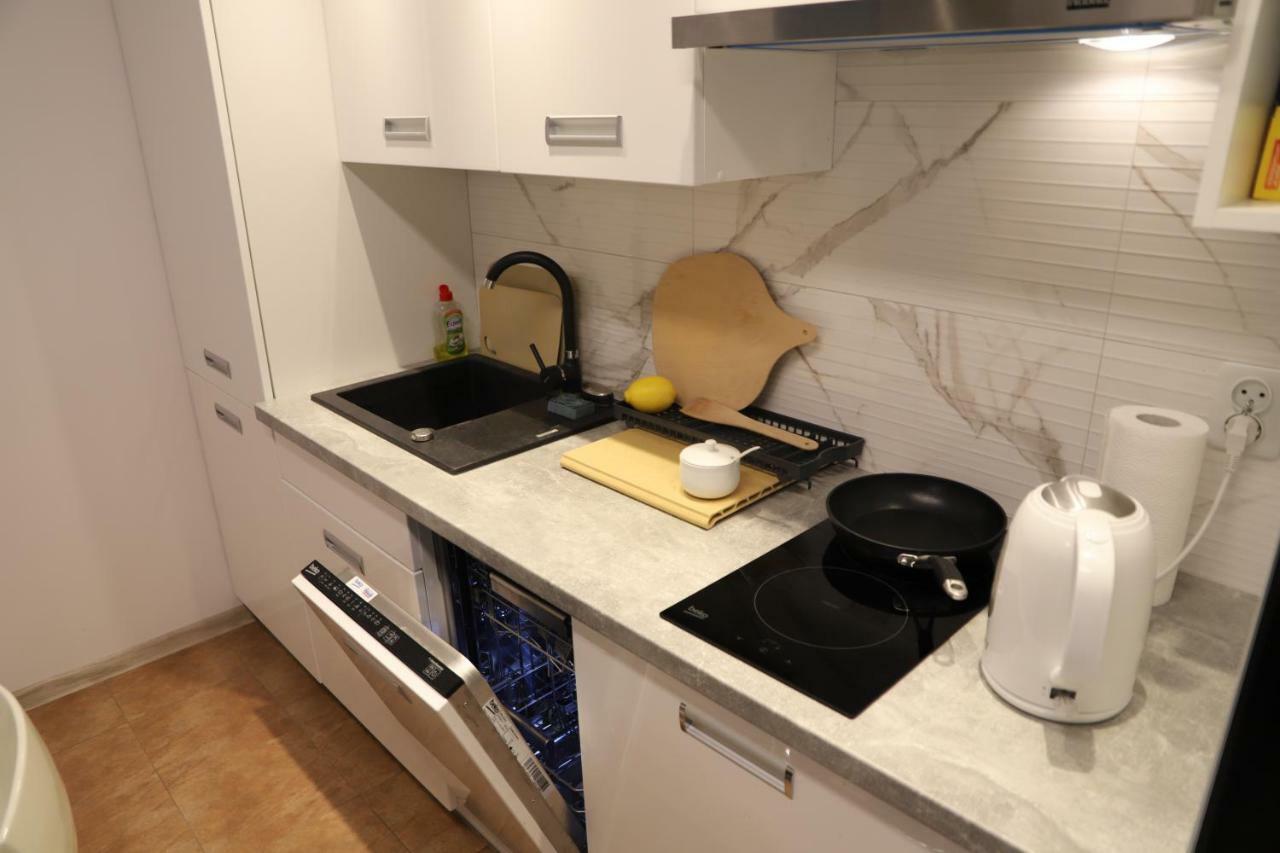 Intelliparts Apartment Вроцлав Екстериор снимка